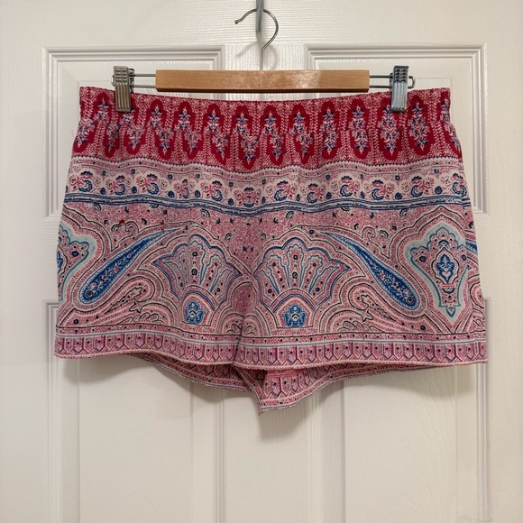 Like New BCBGMaxAzria Printed Connor Boxing Shorts - Picture 2 of 4